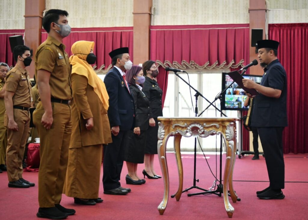 Andi Sudirman Lantik 98 Kepala Sekolah Lingkup Pemprov Sulsel