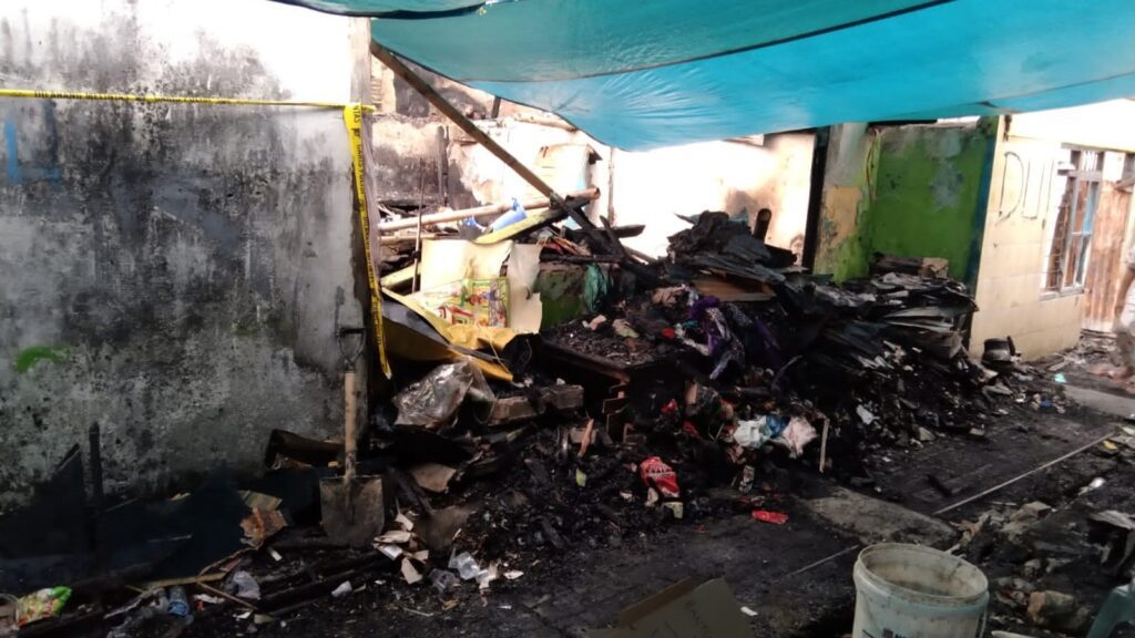 BPBD Sulsel Respon Cepat, Bantu Warga Korban Kebakaran di Rappocini 3 BPBD Sulsel Respon Cepat, Bantu Warga Korban Kebakaran di Rappocini