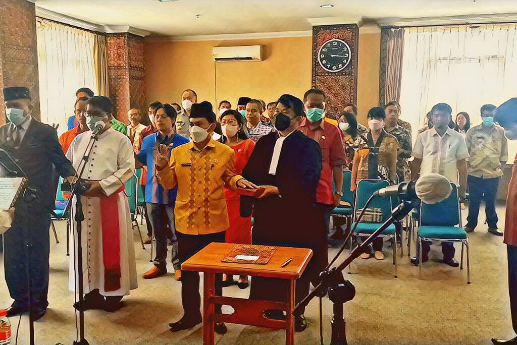 Zadrak Tombeg Lantik Sulaiman Malia Sebagai Pj Sekda Tana Toraja