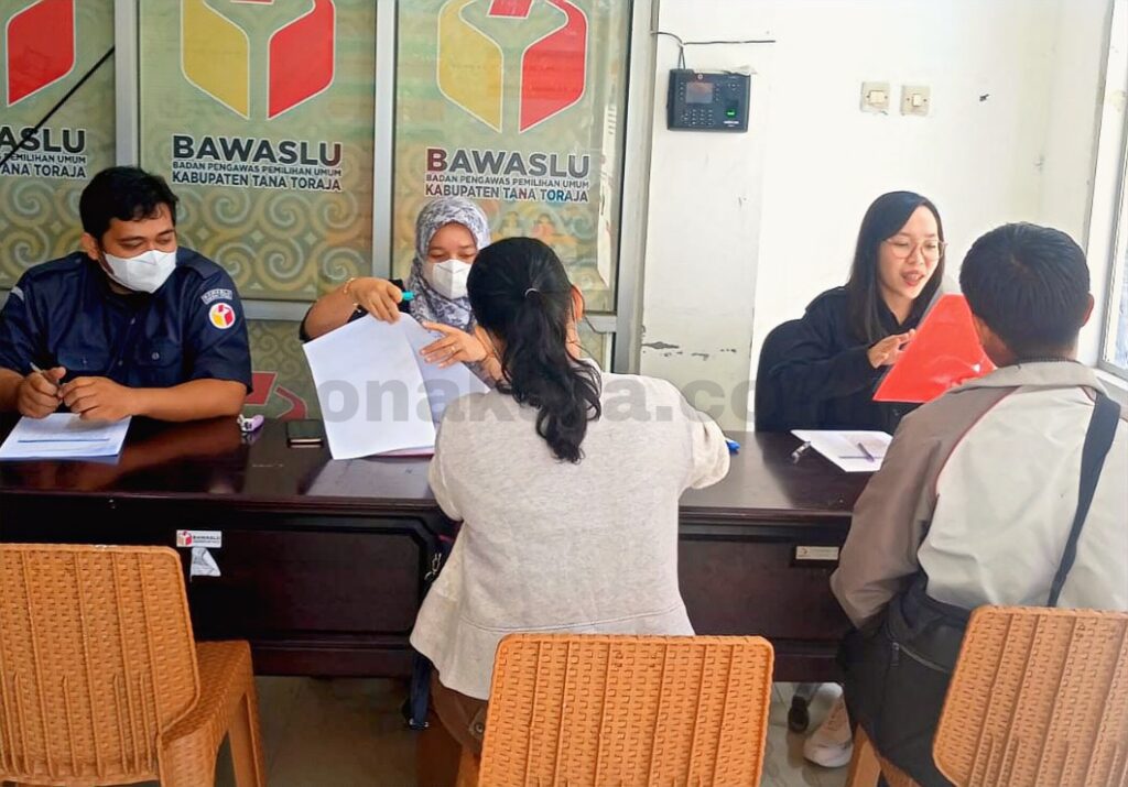 Bawaslu Tana Toraja Catat 239 Orang Daftar Panwascam