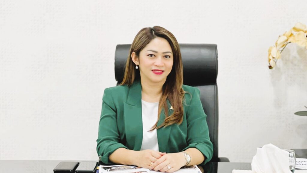 Eva Stevani Rataba Telah Salurkan Beasiswa Kuliah Bagi 1.000 Mahasiswa di Toraja
