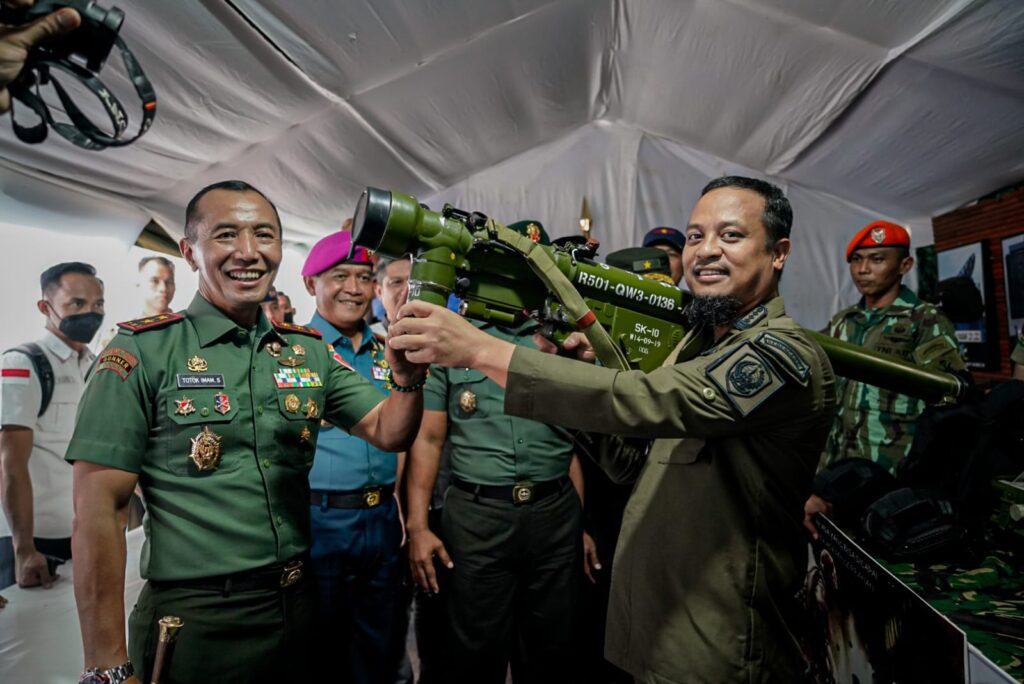 Gubernur Andi Sudirman Ajak Masyarakat Kunjungi Pameran Alutsista Kodam XIV Hasanuddin