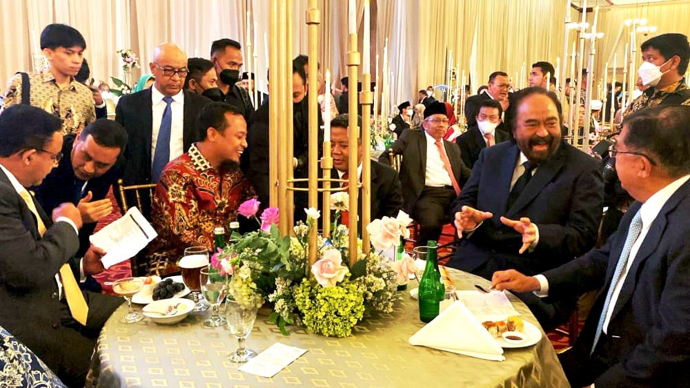 Hadiri Pernikan Anak Salim Segaf, Andi Sudirman Bertemu Sejumlah Tokoh Nasional