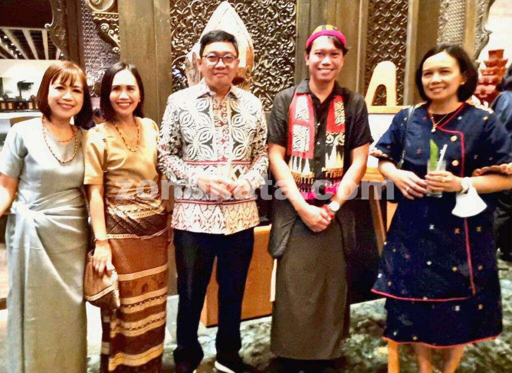 Dedi Palimbong Apresiasi Fashion Showcase Exotic Toraja Digelar di Bali
