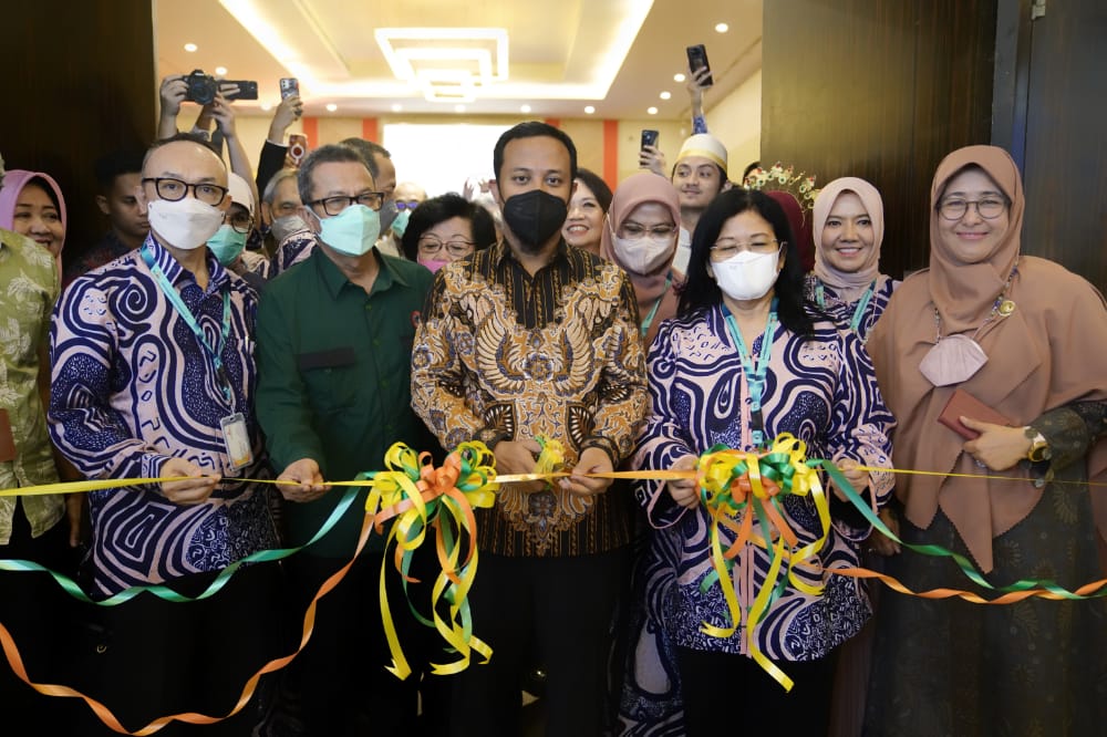 Andi Sudirman Buka Kongres Nasional PDS Patklin dan Kedokteran Laboratorium Indonesia di Makassar