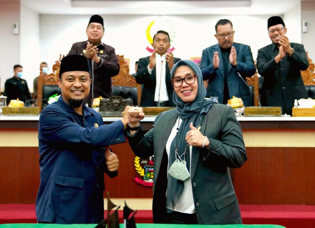 Gubernur Bersama DPRD Sulsel Setujui Ranperda Perubahan APBD 2022