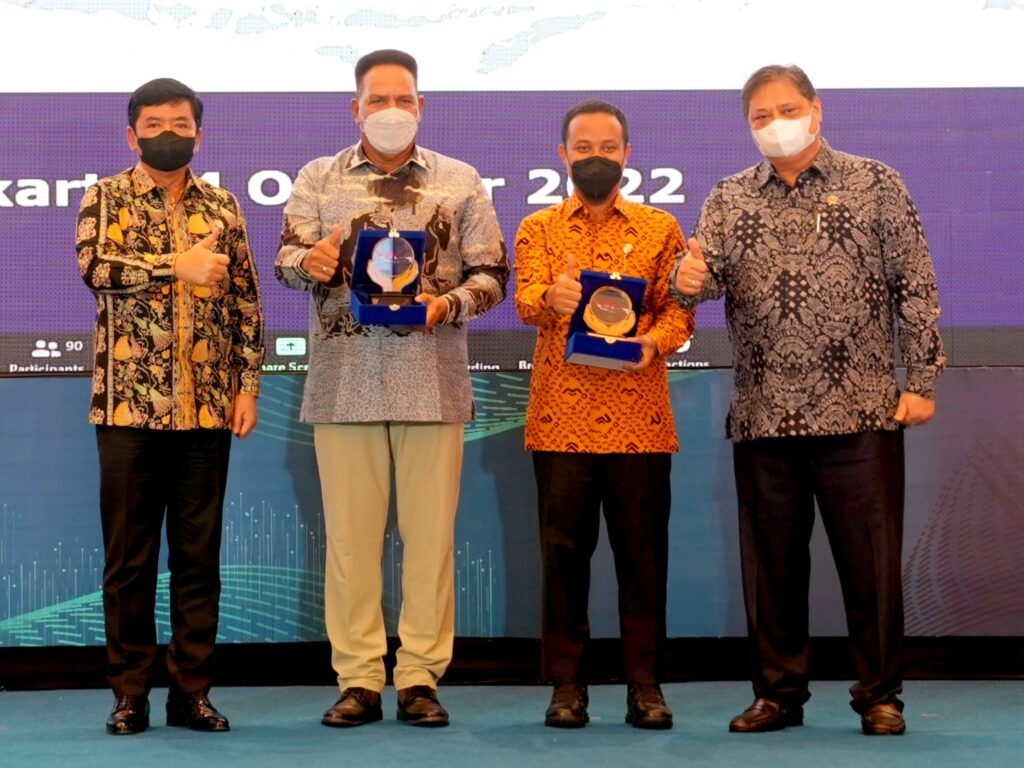 Turunkan Angka Ketidaksesuian Tatakan Secara Drastis, Gubernur Sulsel Raih Penghargaan 2 Turunkan Angka Ketidaksesuian Tatakan Secara Drastis, Gubernur Sulsel Raih Penghargaan