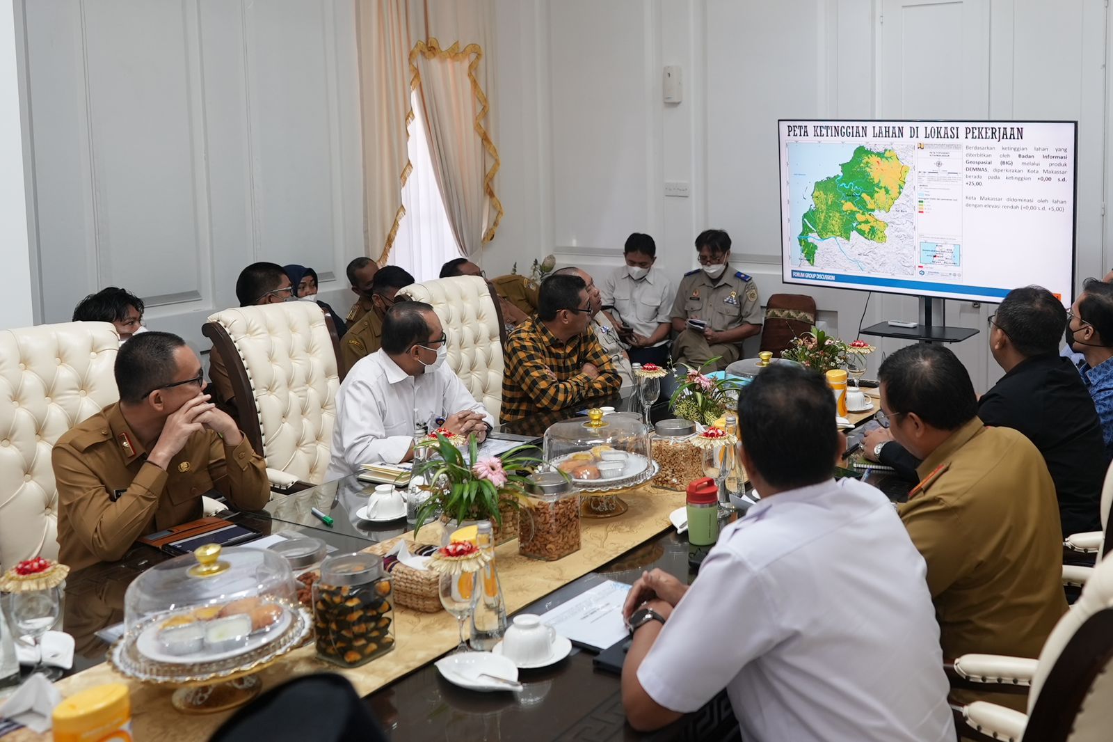 Gubernur Sulsel Pimpin Rapat Mitigasi Banjir, Kolam Rentensi Bakal Ditambah