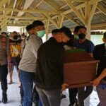 Seorang Polisi di Tana Toraja Tewas Setelah Ditabrak Truk Saat Patroli
