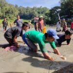Meriahkan Lovely December, Ratusan Warga Tumpah Ruah Ikut Lomba Mebale di Tana Toraja
