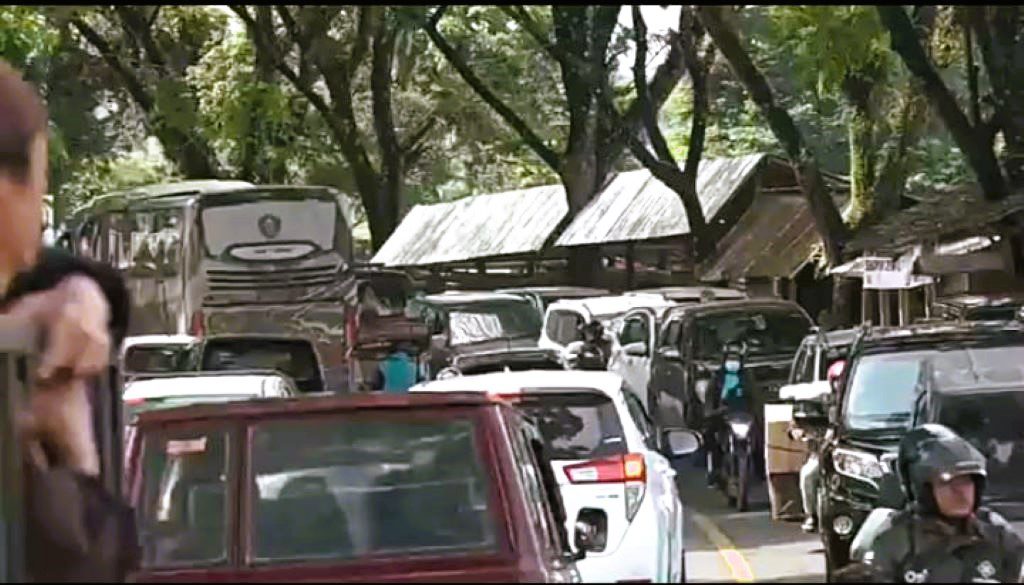 Puncak Mudik Tahun Baru 2023, Terminal Bayangan Milik Pemkab Toraja Utara Picu Kemacetan