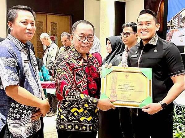 Aplikasi ‘Bapenda Sulsel Mobile’ Sabet Juara Tiga Lomba Inovasi