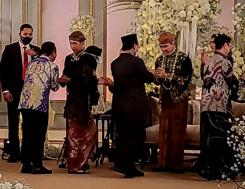 Gubernur Andi Sudirman Hadiri Tasyakuran Pernikahan Putra Presiden Jokowi 1 Gubernur Andi Sudirman Hadiri Tasyakuran Pernikahan Putra Presiden Jokowi