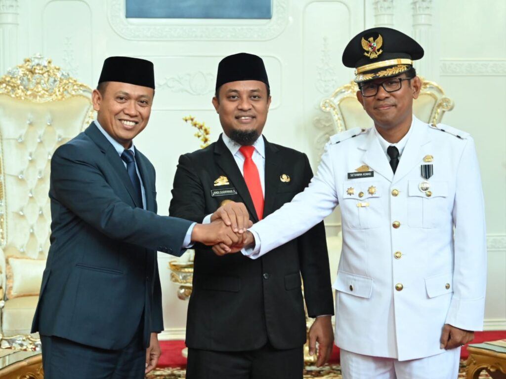 Gubernur Andi Sudirman Lantik Setiawan Aswad Sebagai Pj Bupati Takalar 3 Gubernur Andi Sudirman Lantik Setiawan Aswad Sebagai Pj Bupati Takalar