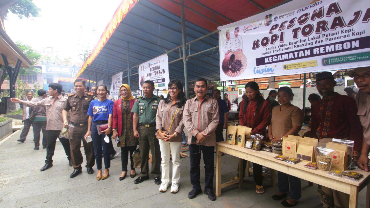 Ma'bate Kopi Warnai Gelaran Lovely December 2022 di Tana Toraja 2 Ma'bate Kopi Warnai Gelaran Lovely December 2022 di Tana Toraja