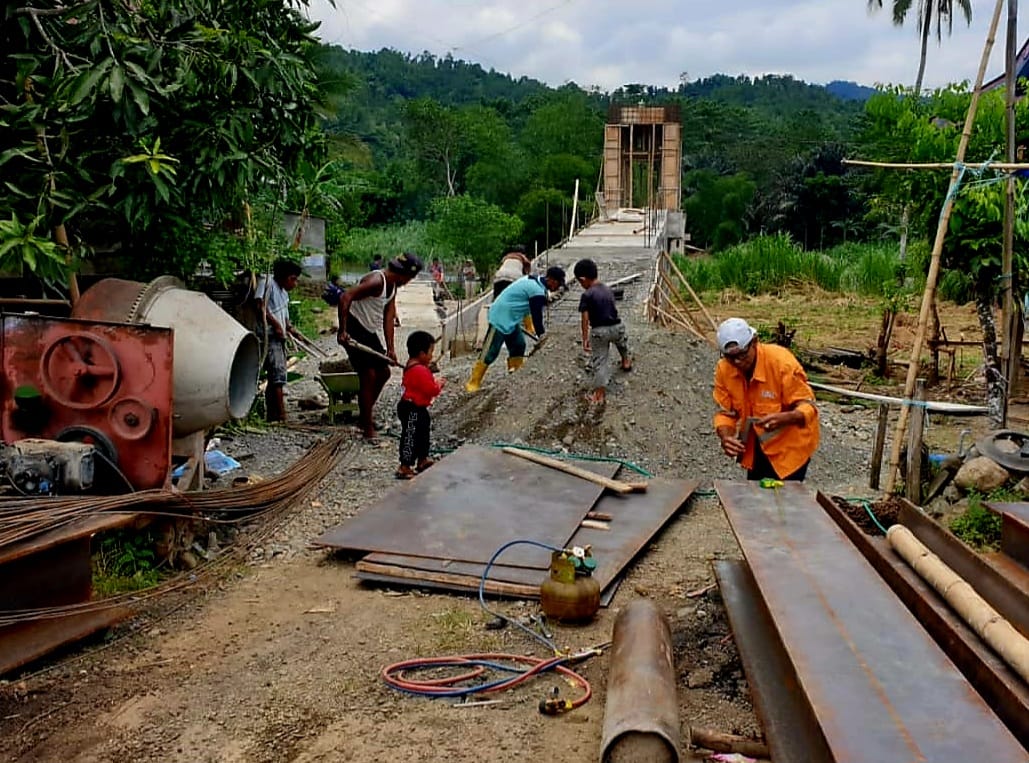 Jembatan Gantung Pituriase Progres 75 Persen, Komitmen Gubernur Hadirkan Infrastruktur Daerah Terisolir