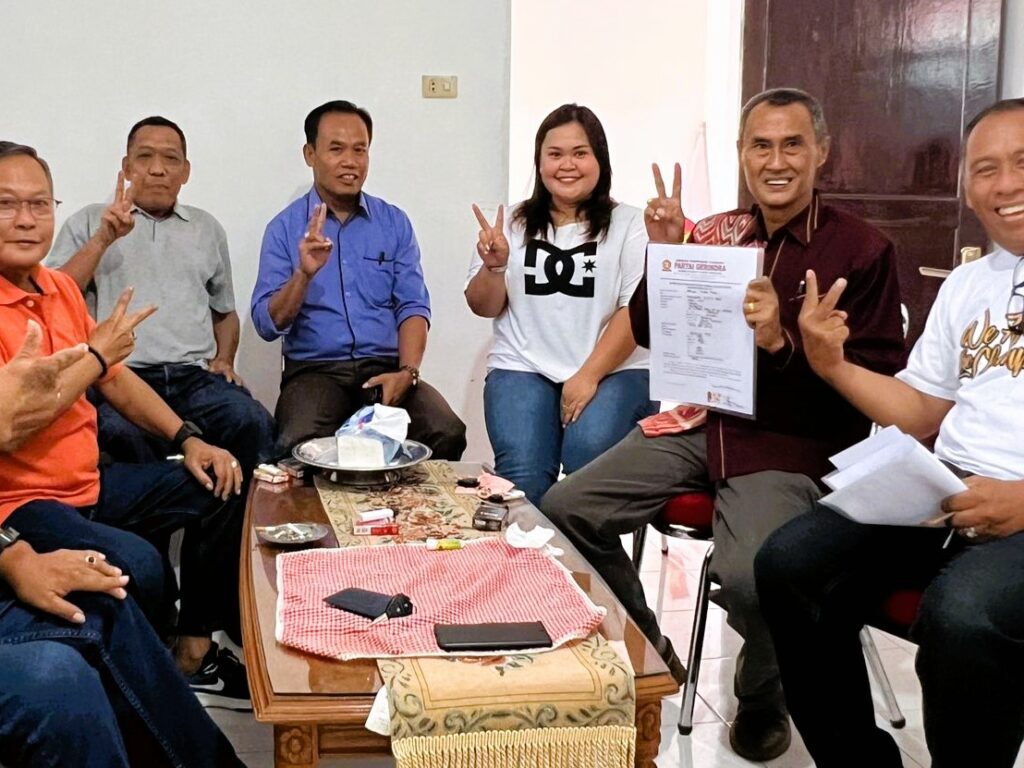 Rambah Dunia Politik, Samuel Tande Bura Gabung Partai Gerindra 2 Rambah Dunia Politik, Samuel Tande Bura Gabung Partai Gerindra