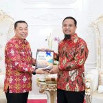BPKP Sulsel Serahkan Laporan Hasil Pengawasan Tahun 2022, Gubernur: Evaluasi Untuk Lebih Baik