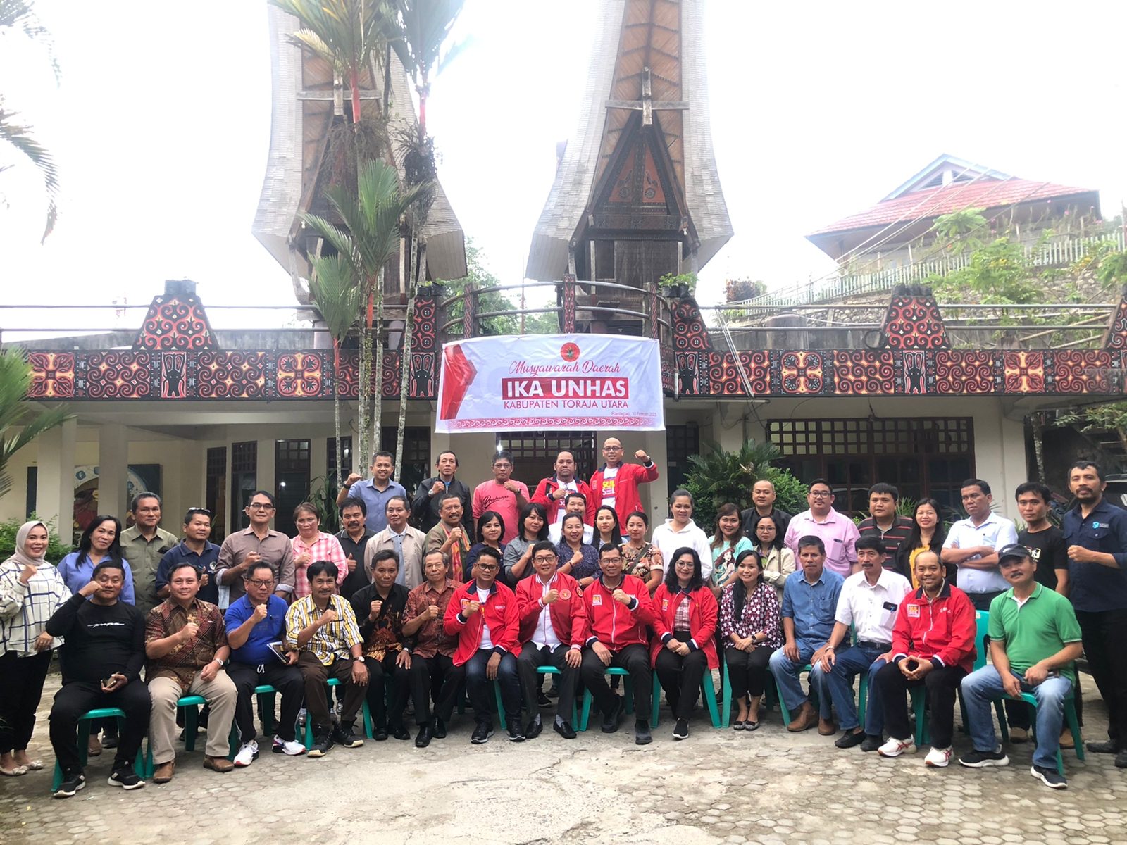 Terpilih Ketua IKA Unhas Toraja Utara, Dedy: Jangan Jadi Alat Politik 2 Terpilih Ketua IKA Unhas Toraja Utara, Dedy: Jangan Jadi Alat Politik
