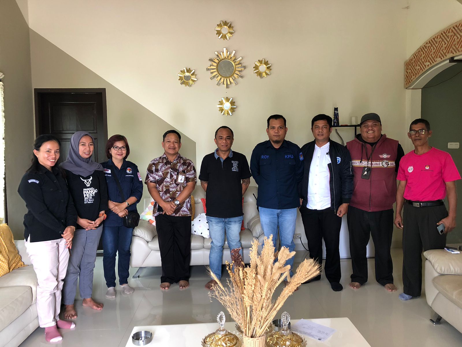 Petugas Pantarlih Coklit di Rumah Ketua DPRD Toraja Utara