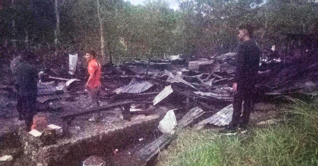 THM Cafe Puncak Buntu Buaya Toraja Utara Ludes Terbakar 2 THM Cafe Puncak Buntu Buaya Toraja Utara Ludes Terbakar