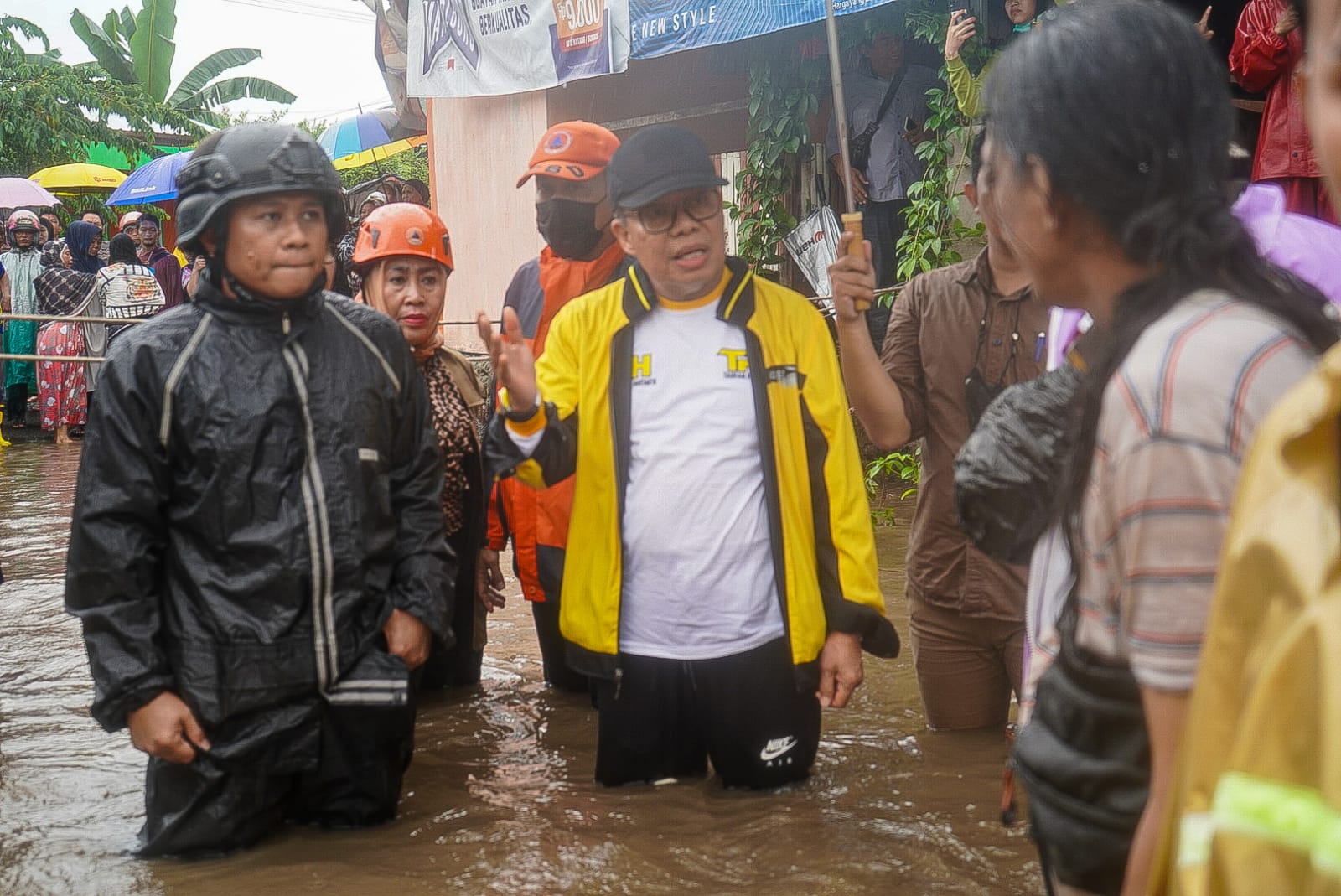 Taufan Pawe Instruksikan Jajarannya Cepat Selesaikan Verifikasi Korban Banjir