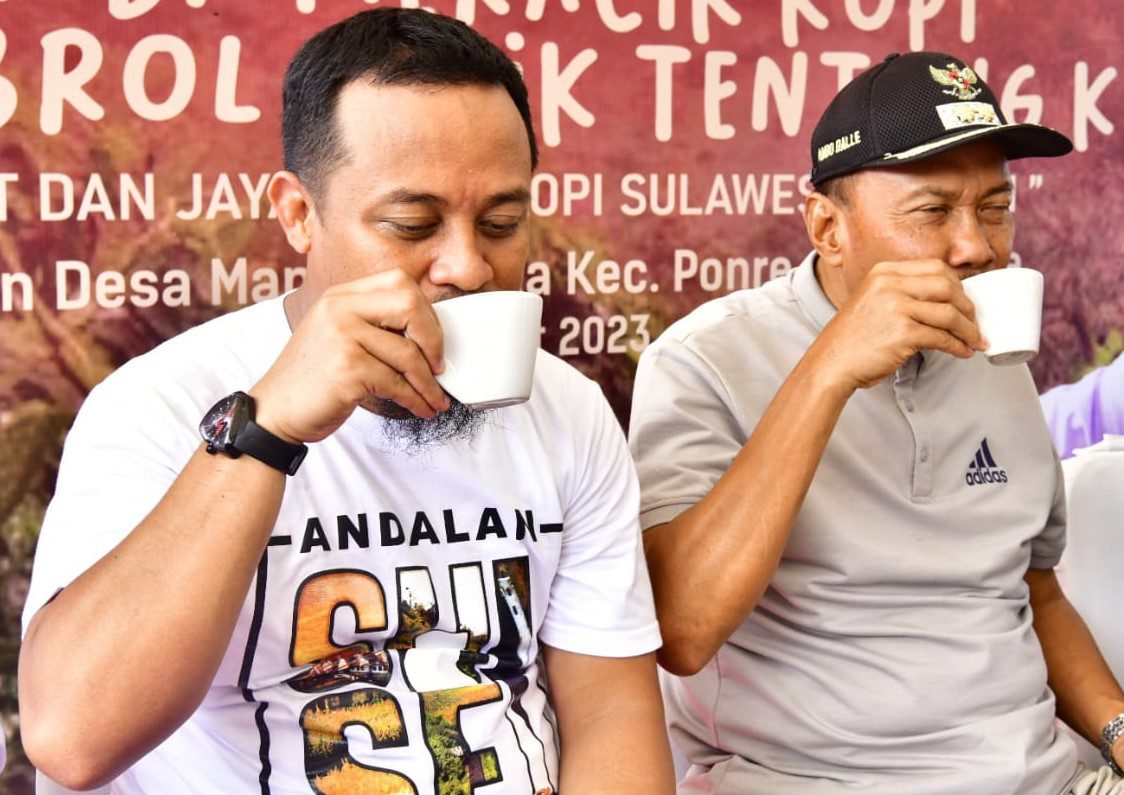 Jambore Penyuluh Pertanian, Gubernur Bersama Warga Serentak Seruput 1000 Gelas Kopi