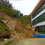 Talud Ambruk Timpa Kantor Rektorat IAKN Toraja