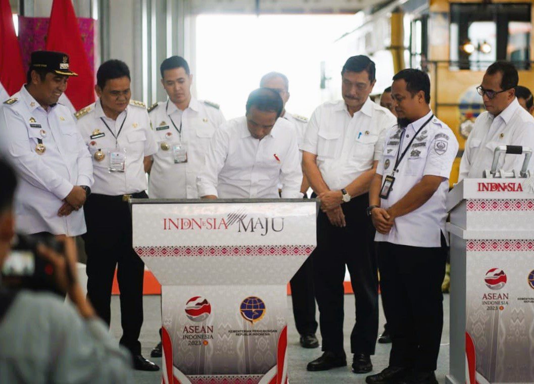 Resmikan Kereta Api Pertama di Sulsel, Presiden Sebut Akan Tingkatkan Daya Saing