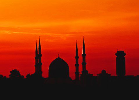 Tanda-tanda dan Keistimewaan Malam Lailatul Qadar