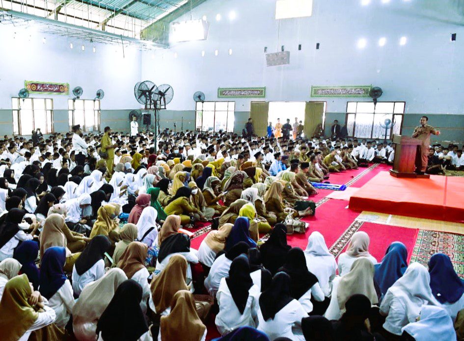 Diikuti 465 Sekolah se-Sulsel, Gubernur Buka Ramadan Andalan Mengaji 1 Diikuti 465 Sekolah se-Sulsel, Gubernur Buka Ramadan Andalan Mengaji