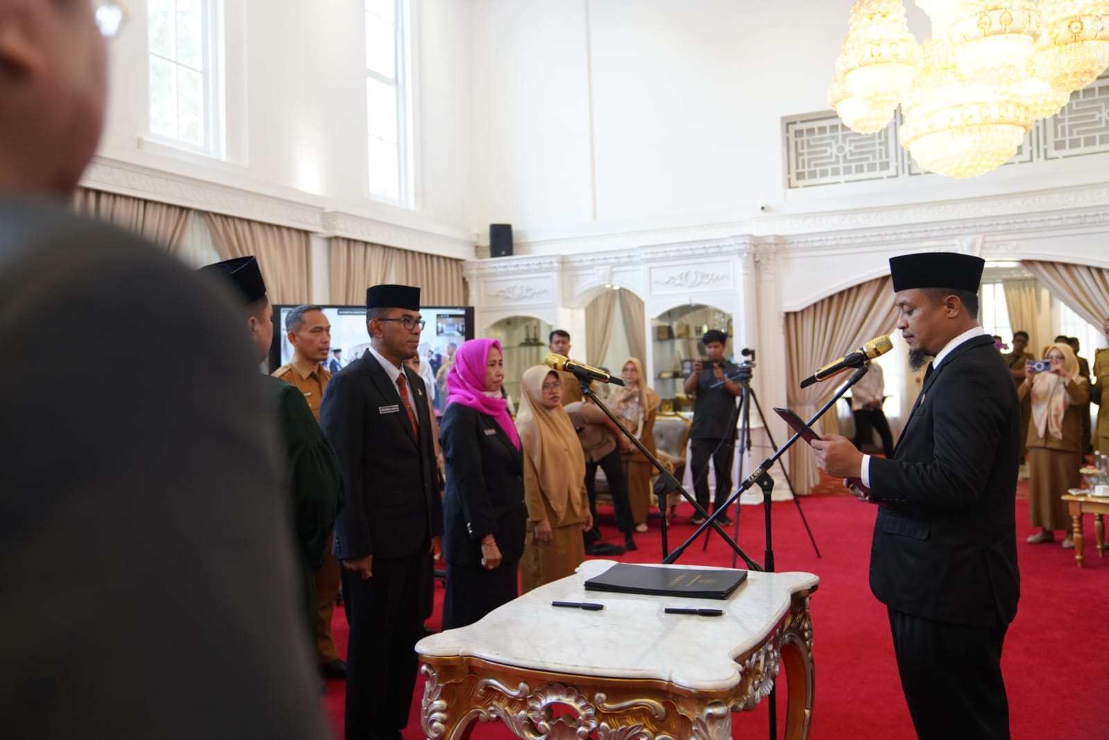 Sepuluh Pejabat Eselon II, III dan IV Pemprov Sulsel Dilantik