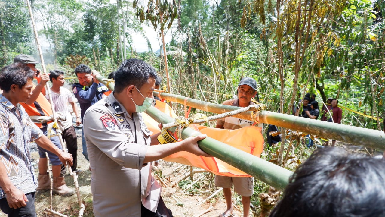 Polisi Selidiki Penyebab Kebakaran Tewaskan Lansia di Tana Toraja 1 Polisi Selidiki Penyebab Kebakaran Tewaskan Lansia di Tana Toraja