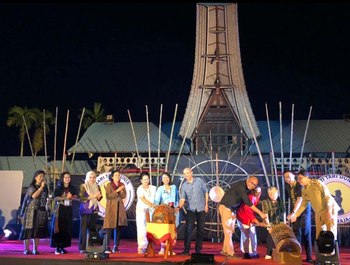 Hari Tari Dunia ‘Toraja Bercerita’ di Toraja Utara Dibuka