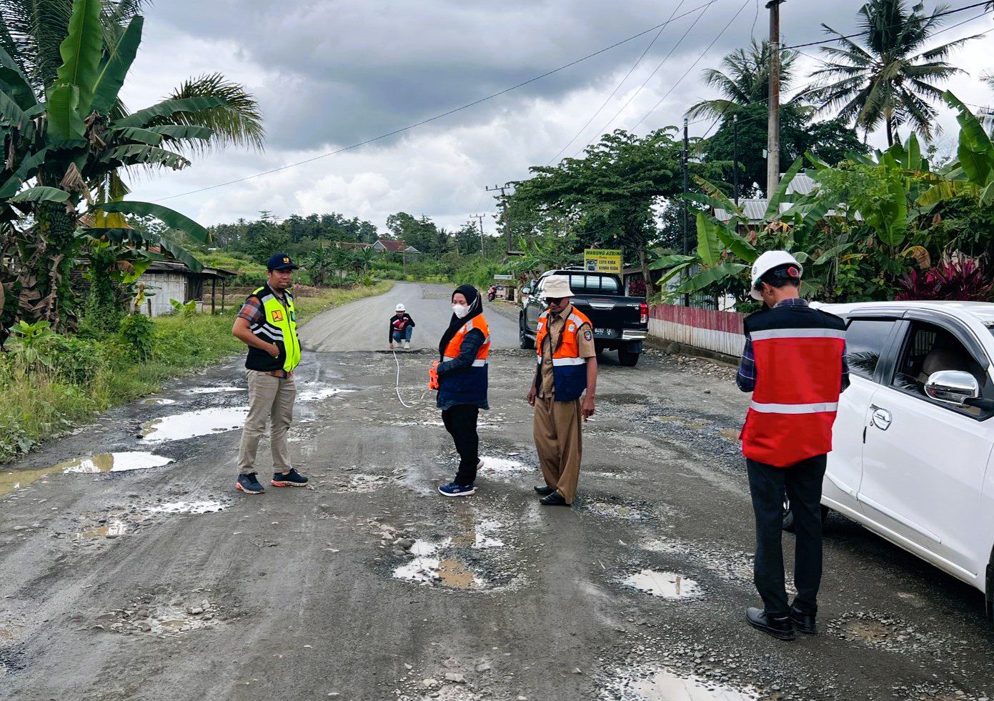 Jalan Rusak Ruas Tanabatue-Sanrego-Palattae di Bone Segera Ditangani