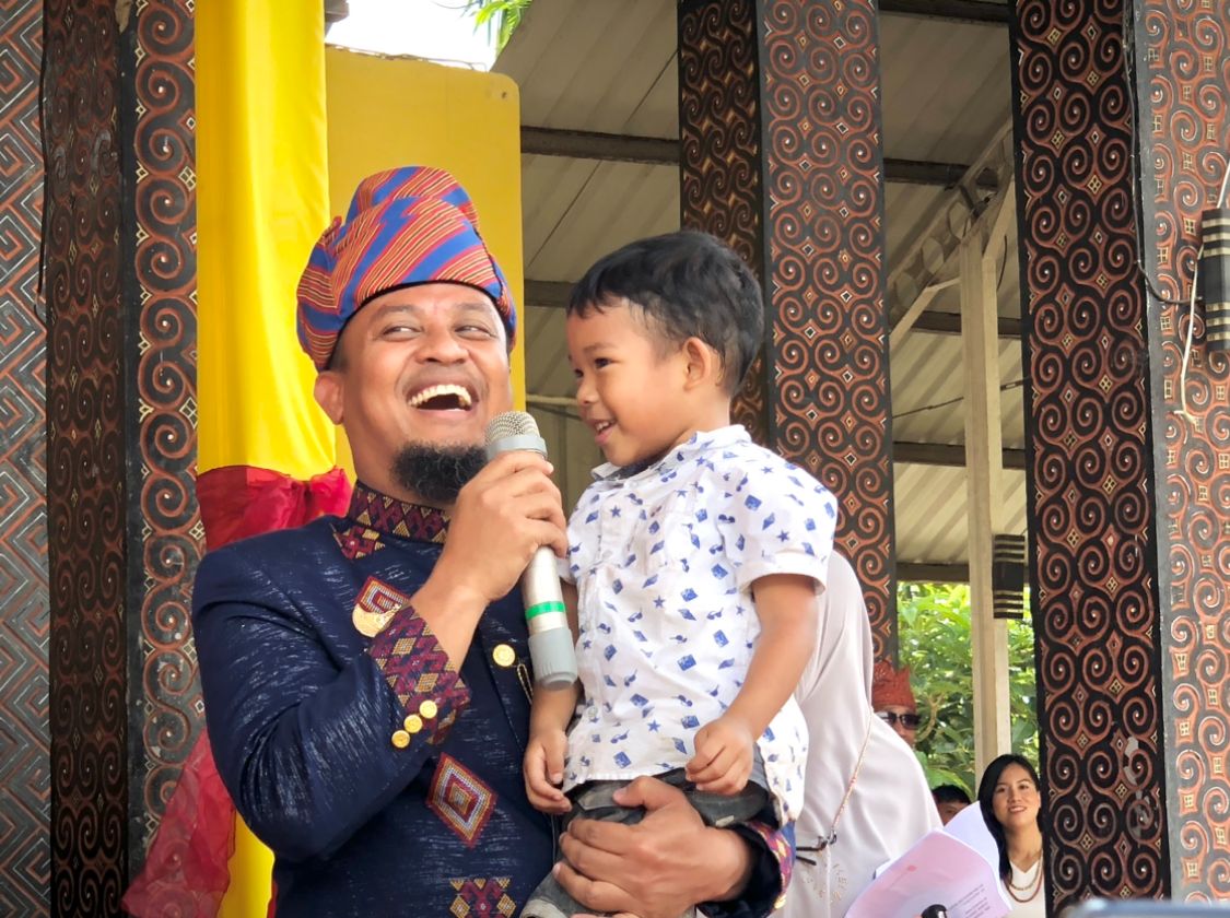 Gubernur Andi Sudirman: Tidak Ada yang Bisa Menghalangi Saya Membangun Toraja