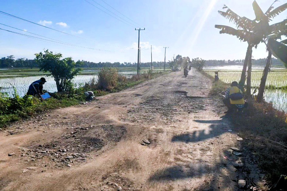 Pemprov Sulsel Mulai Tangani Jalan Rusak di Ruas Anabanua – Malake – Batas Sidrap di Wajo