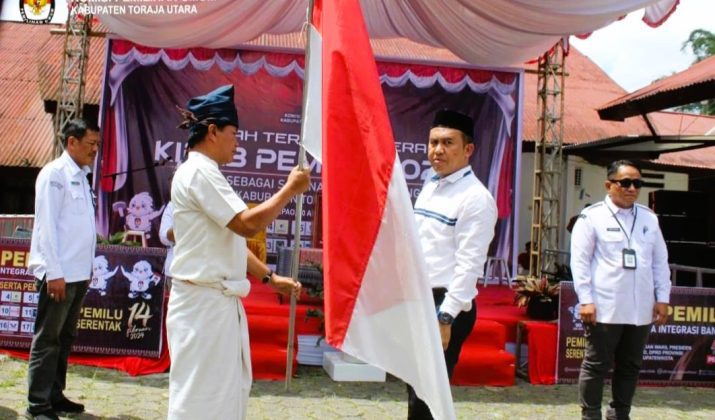KPU Toraja Utara Terima Iringan Kirab Pemilu 2024 dari KPU Palopo