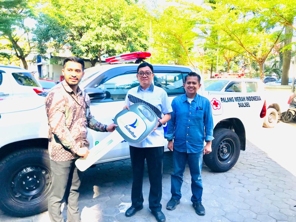 PMI Toraja Utara Terima Hibah Mobil Doubel Cabin dari Bank Sulselbar