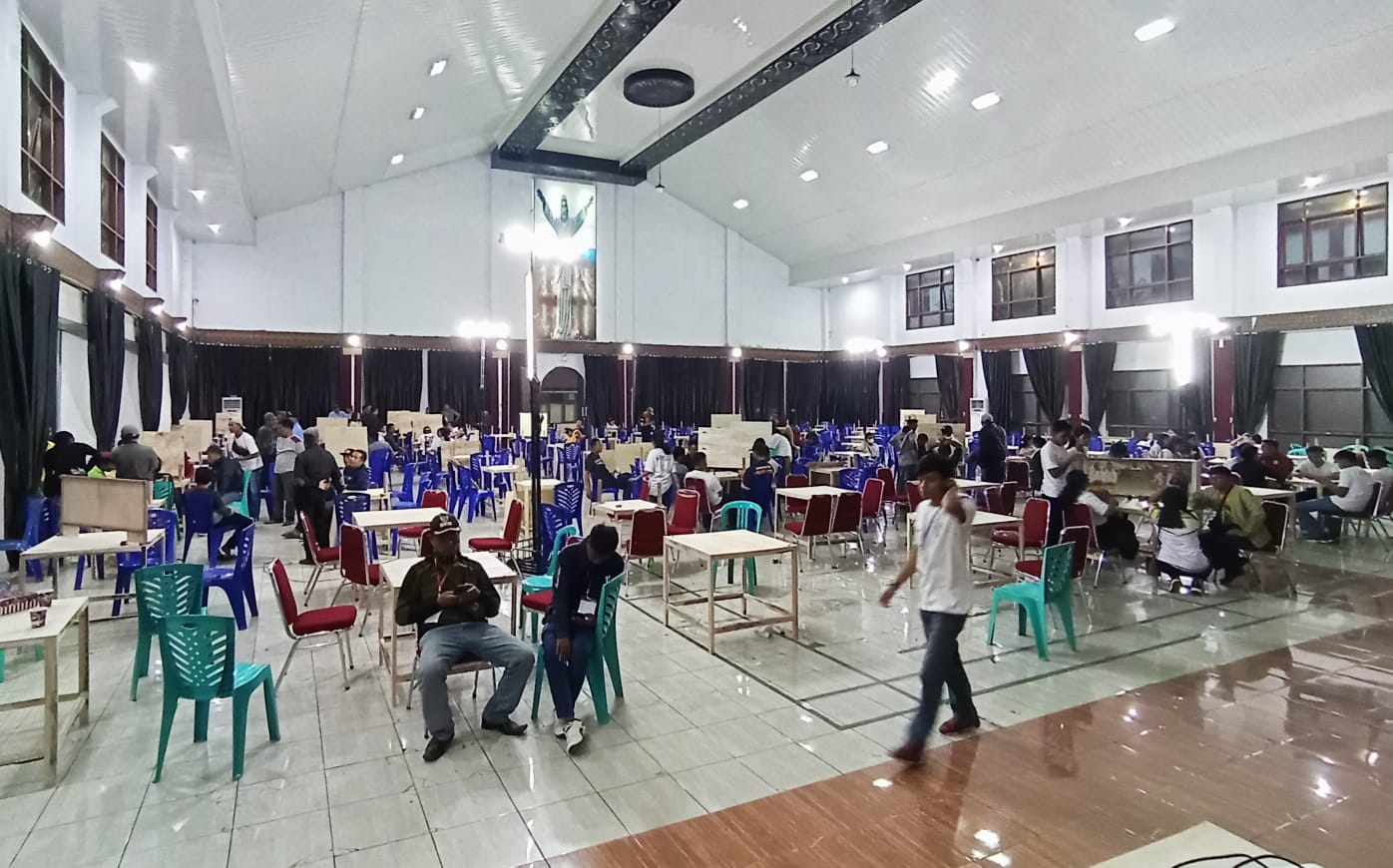 Berhadiah Kerbau Rp 40 Juta, Ratusan Peserta Adu Taktik di Turnamen Domino Bupati Tana Toraja Cup