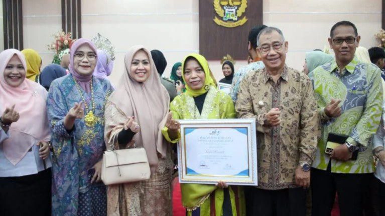 Wawali dan Ketua PKK Parepare Hadiri Acara Peringatan Hari Kartini 2023