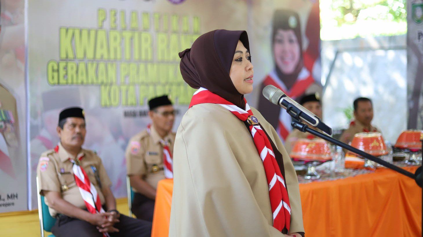 Erna Rasyid Lantik Ketua Kwartir Cabang Gerakan Pramuka Kecamatan Soreang