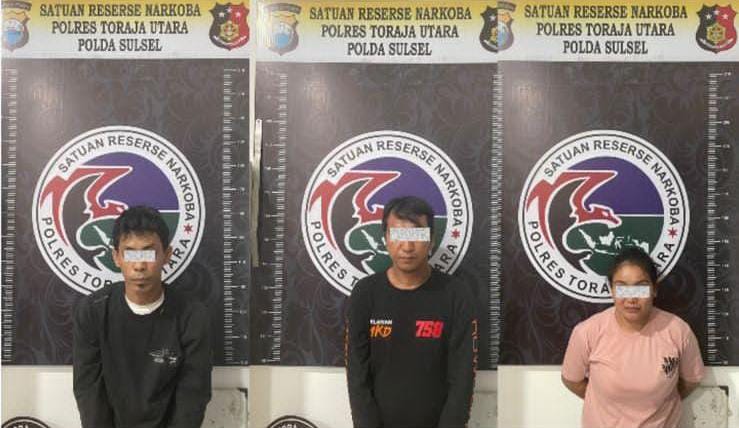 Asyik Pesta Sabu Dalam Kamar Hotel, Dua Pria dan Seorang Wanita Di Toraja Utara Digerebek Polisi