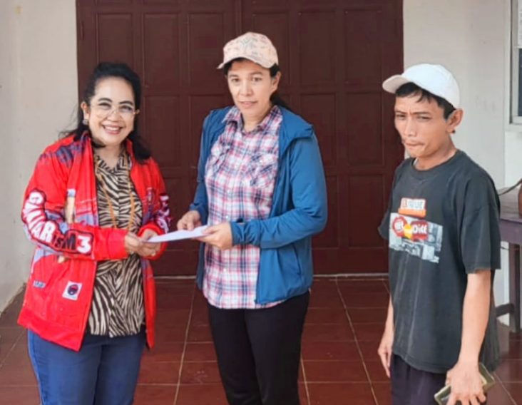 Yanti Pailang Bantu 200 Sak Semen Bangun Gereja Katolik di Mengkendek Tana Toraja