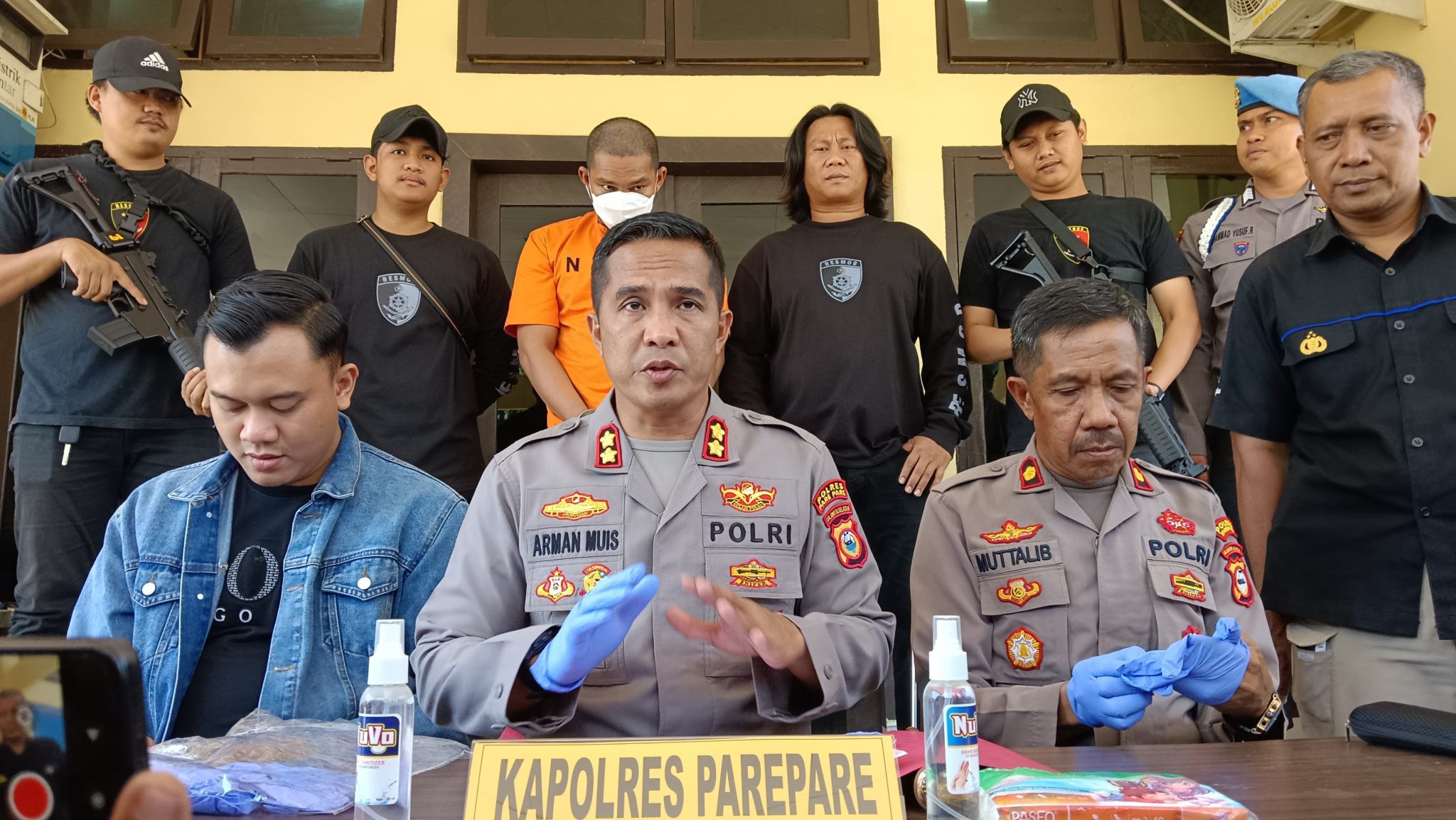Melawan Saat Diringkus, Polisi Sarangkan Timah Panas di Kaki Pelaku Curanmor di Parepare