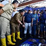 Cek Harga Ikan, Pj Gubernur Bahtiar Tinjau TPID Poetere Makassar 