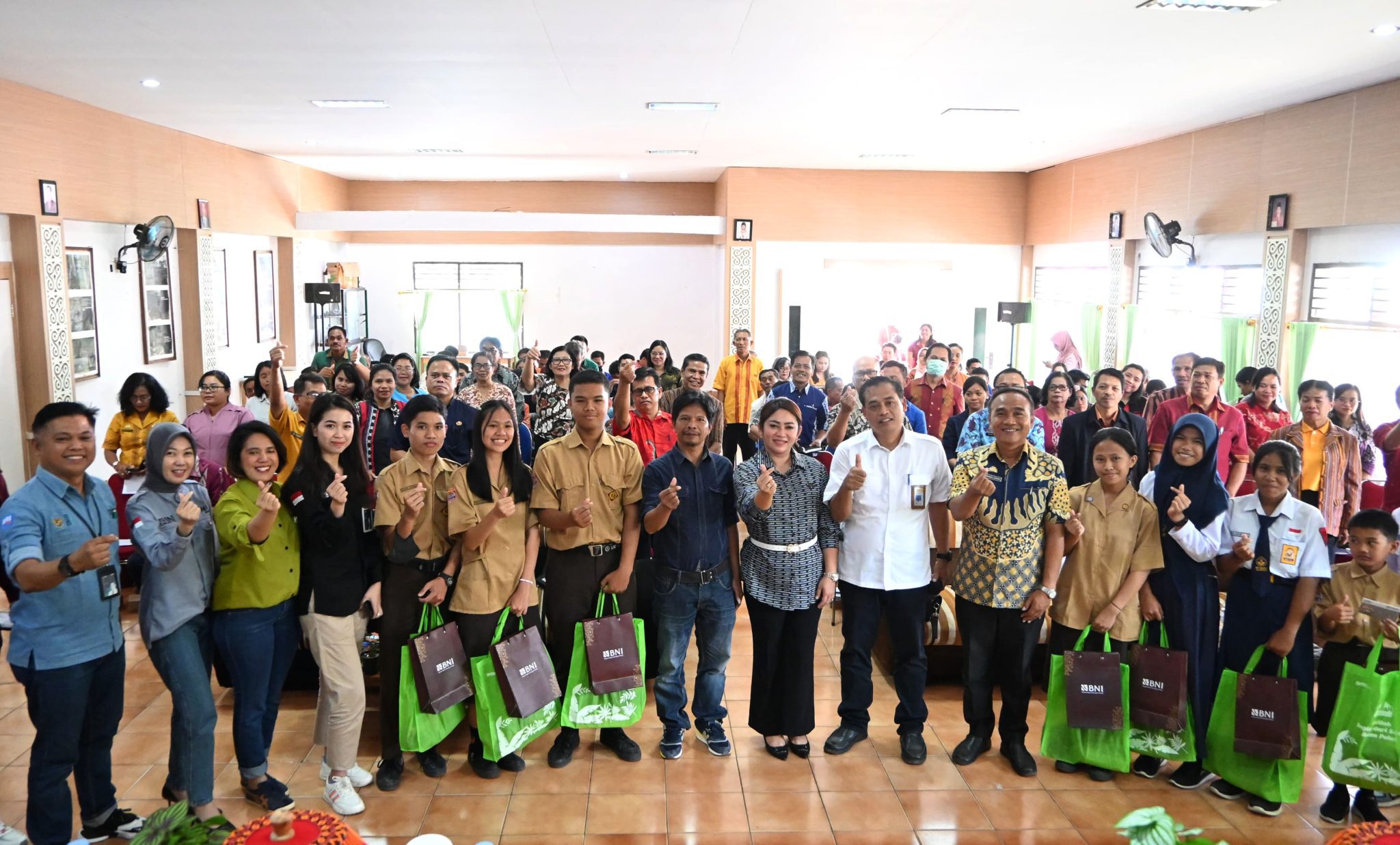 Eva Rataba Minta Kepala Sekolah Berperan Aktif Sukseskan Penyaluran PIP di Tana Toraja