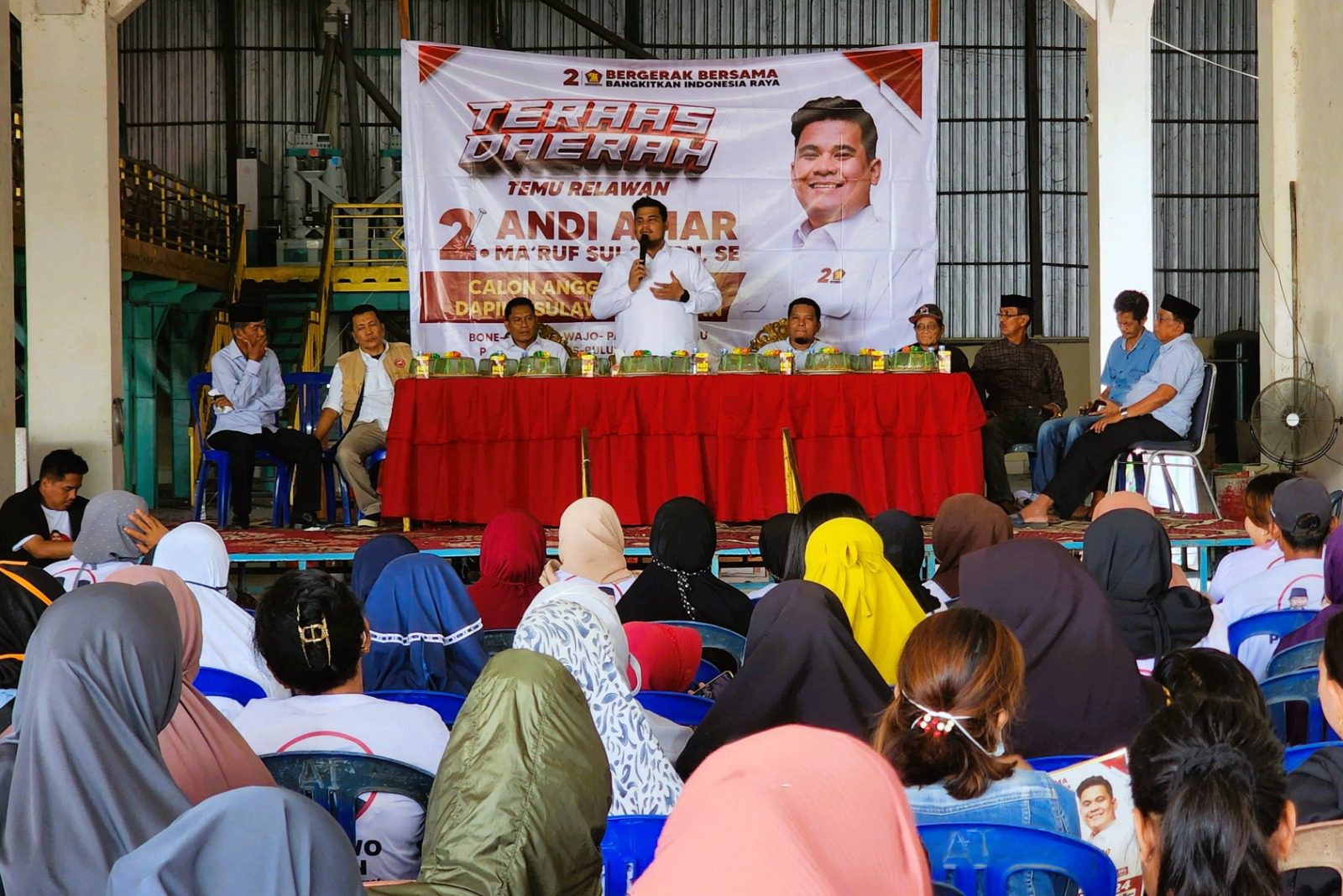Disambut Antusias di Wajo, Keluarga Besar Optimis Andi Amar Lolos ke Senayan 1 Disambut Antusias di Wajo, Keluarga Besar Optimis Andi Amar Lolos ke Senayan