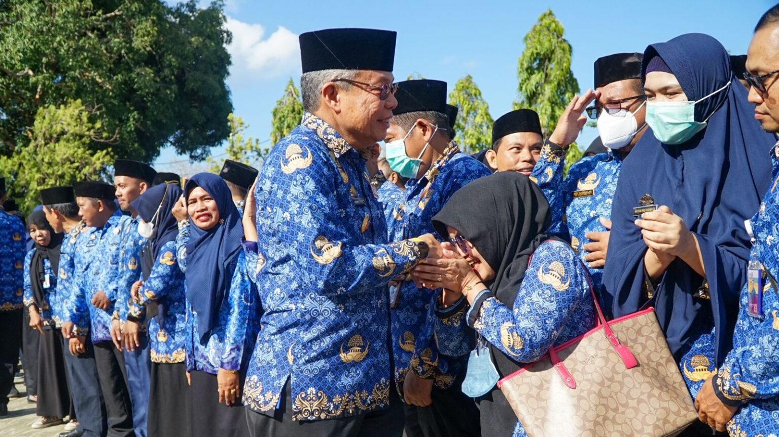 Taufan Pawe Instrukstikan ASN Tingkatkan Pelayanan ke Masyarakat