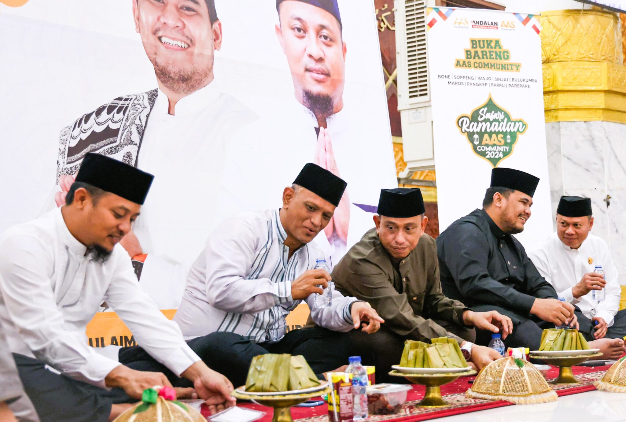 Ribuan Warga Wajo Hadiri Safari Ramadan AAS Community dan Andalan Sulsel Peduli 2 Ribuan Warga Wajo Hadiri Safari Ramadan AAS Community dan Andalan Sulsel Peduli